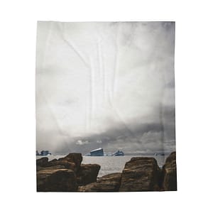 Polar-Iceberg Velveteen Plush Blanket - Scandinavian-Midnight Fjord