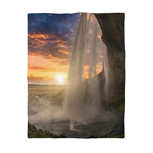 Aurora Cascade Duvet Cover - Scandinavian-Midnight Sunscape